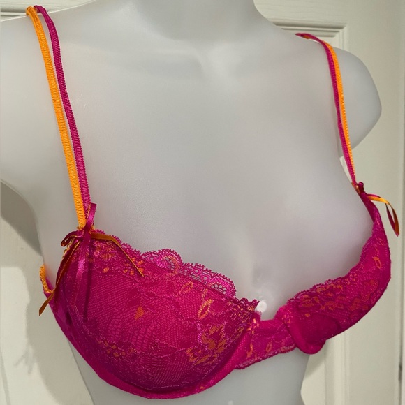 Xhilaration Lace Bra in Vibrant Pink and Orange - Picture 1 of 7